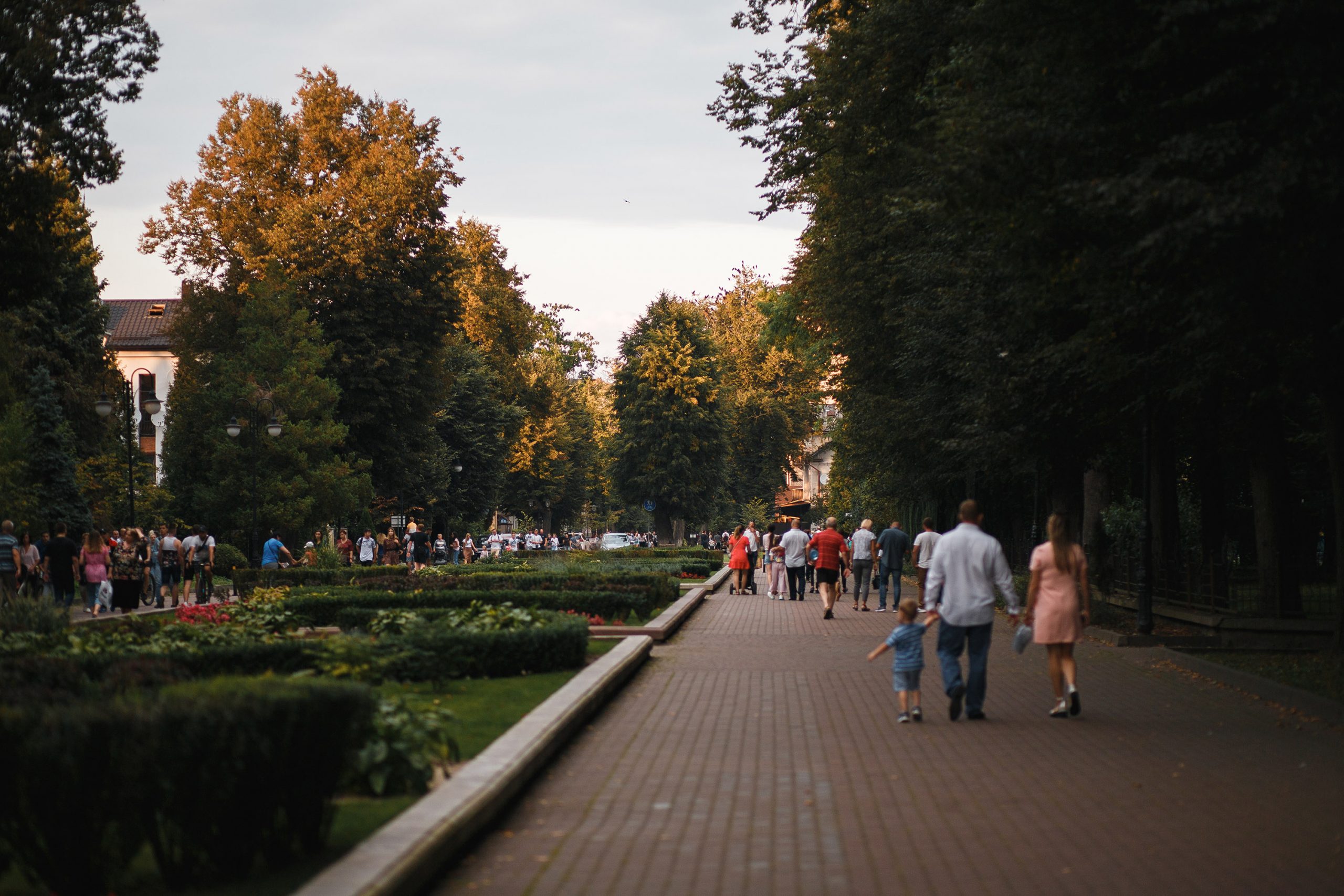 Kako sprehod po soseski izboljša vaše duševno zdravje
